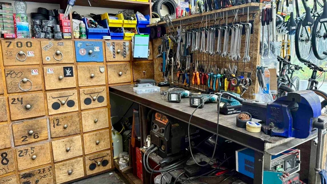 מעבדה מקצועית לתיקון ושדרוג סוללות ליתיום